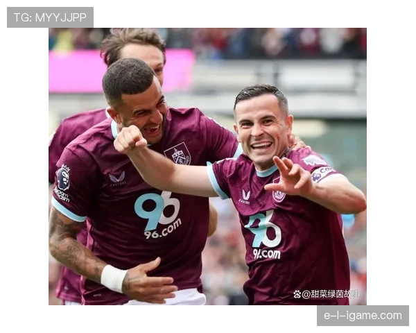 曼联客场挑战伯恩利，迎来英超争夺关键三分的良机