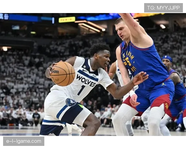 挡拆拉开空间，弗拉格对位约基奇式内线效率明显提升