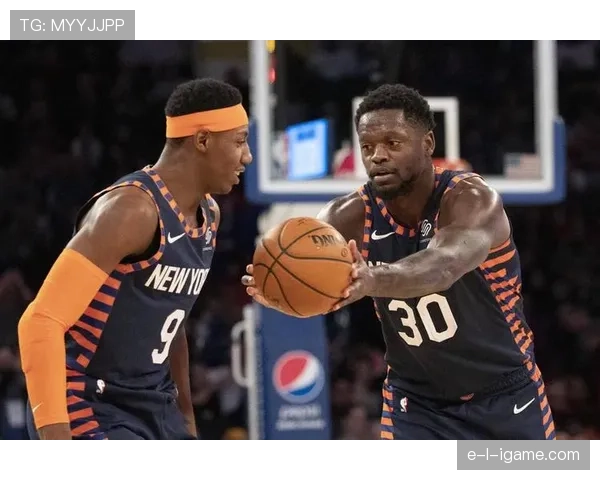 朱利叶斯·兰德尔挡拆中投效率跃升 拉开与常规赛表现差距